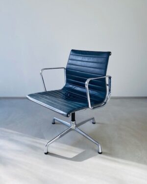 aluminium_chair_eames_kristof_de_sy