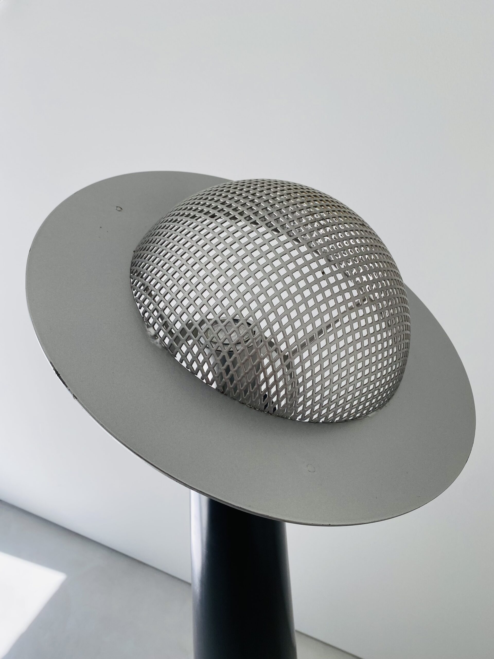 "Dear Fausto" floor lamp by Shigeru Uchida - Image 12