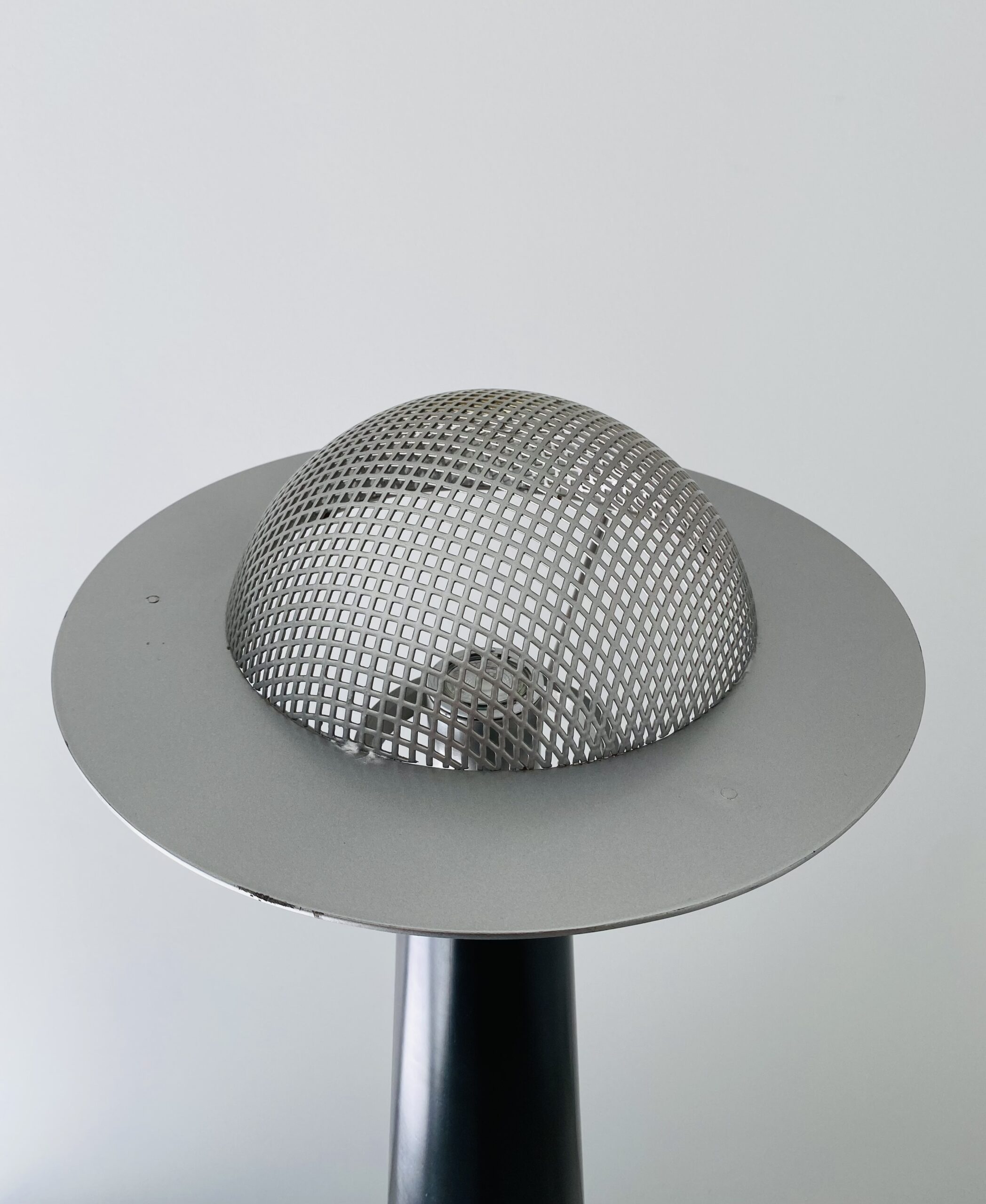 "Dear Fausto" floor lamp by Shigeru Uchida - Image 14