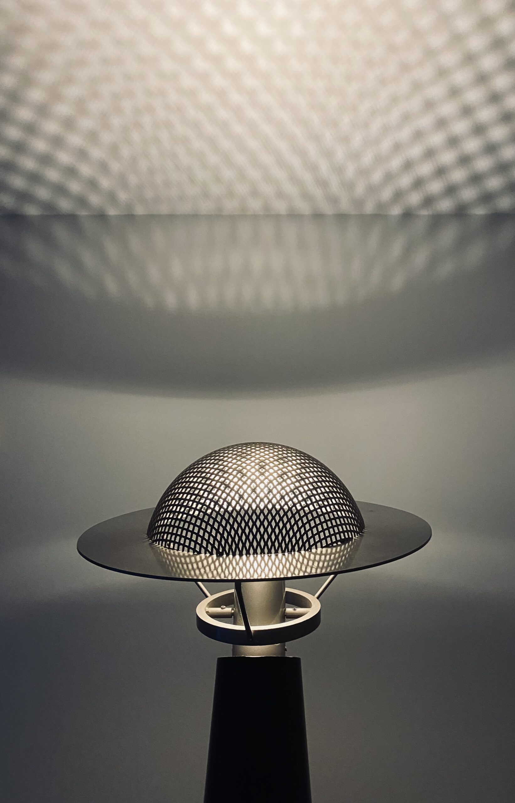 "Dear Fausto" floor lamp by Shigeru Uchida - Image 5