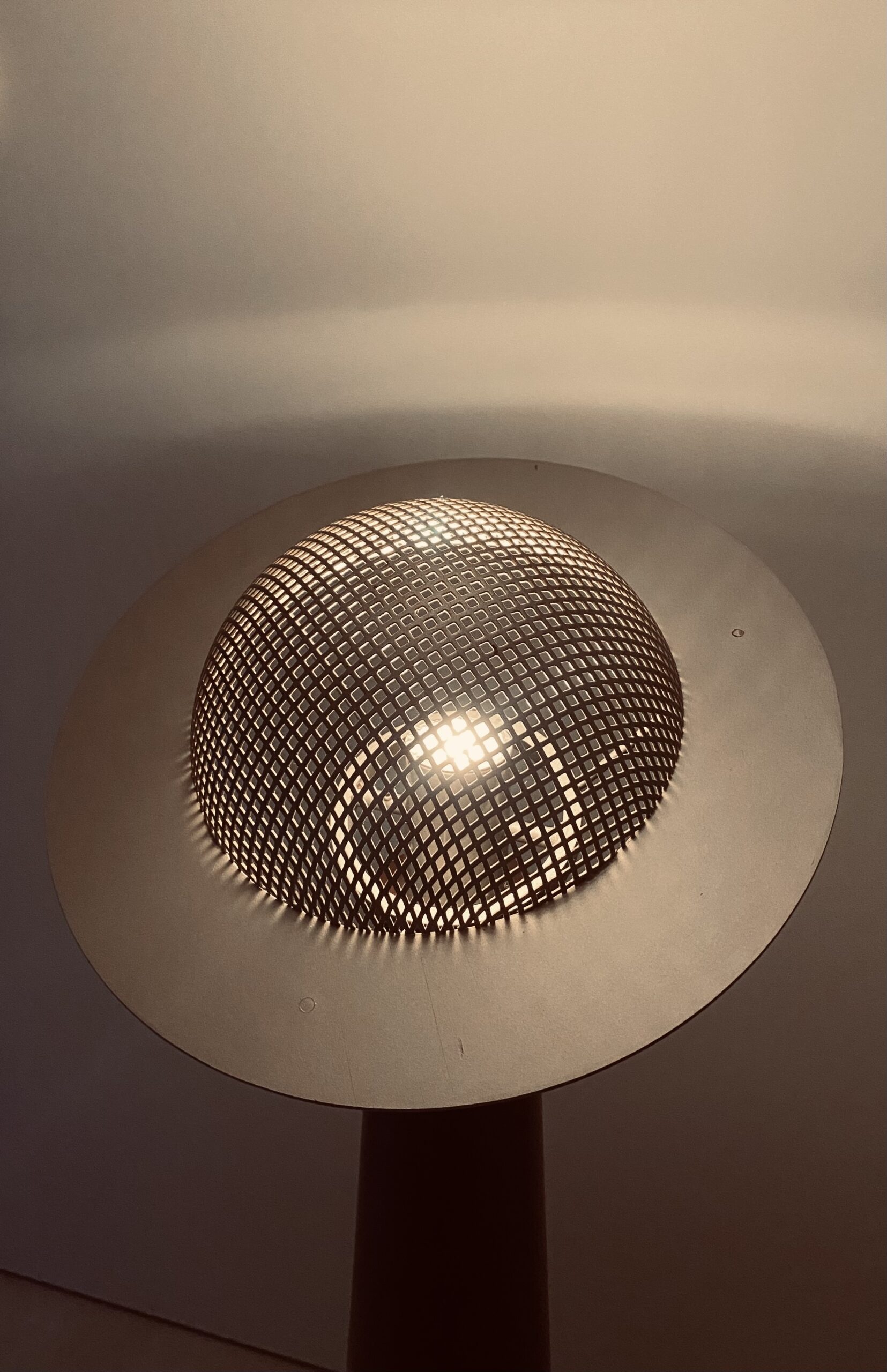 "Dear Fausto" floor lamp by Shigeru Uchida - Image 3