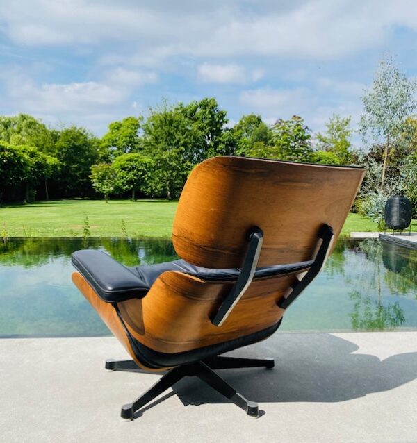 Herman miller lounge chair + ottoman - Image 5