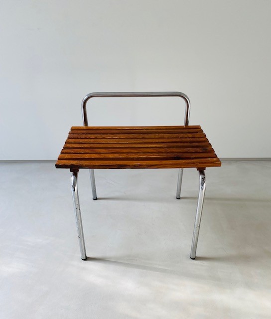 "les Arcs" luggage rack by Charlotte Perriand - Image 2