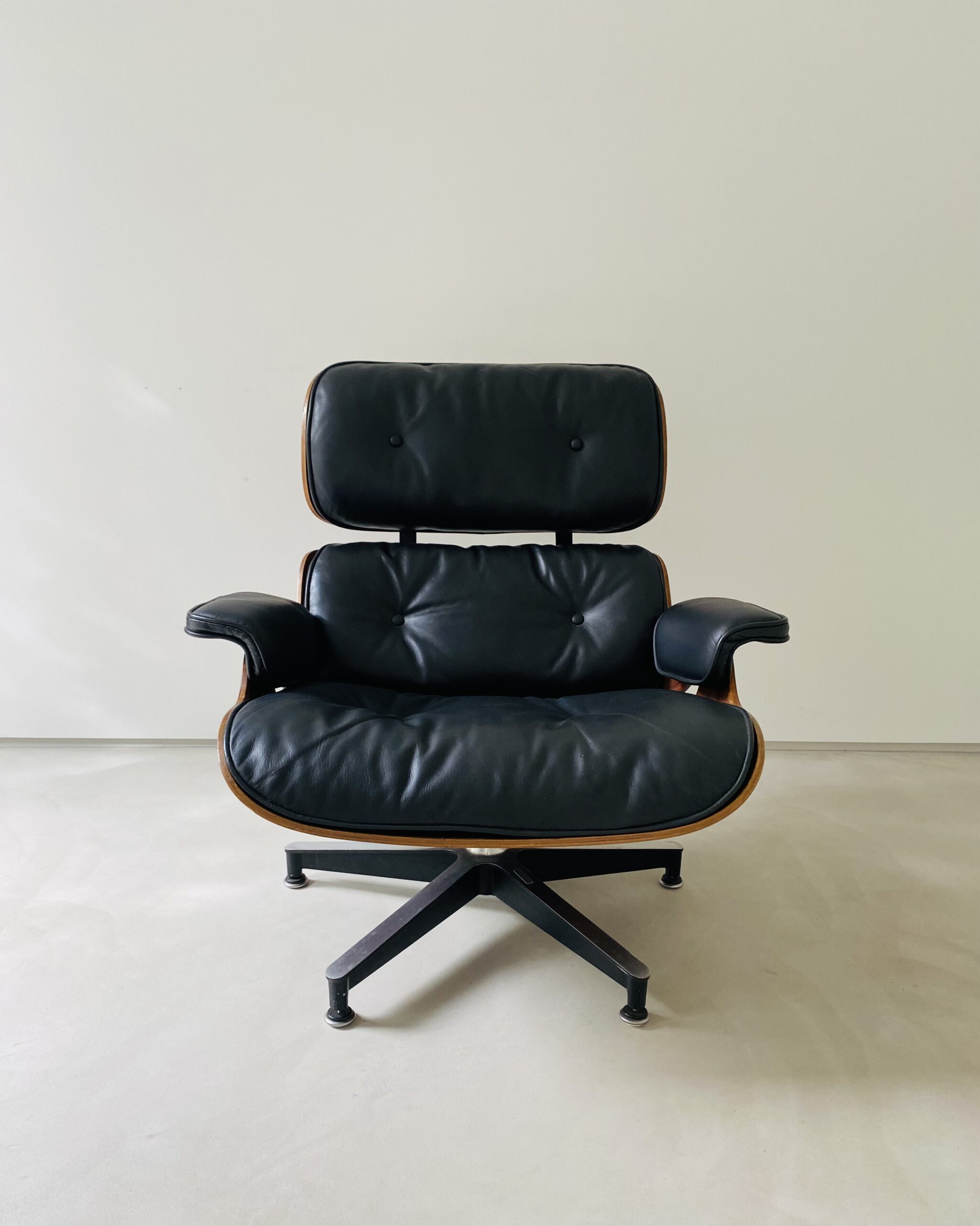 Early Eames Lounge Chair by Charles & Ray Eames for Herman Miller - Image 3